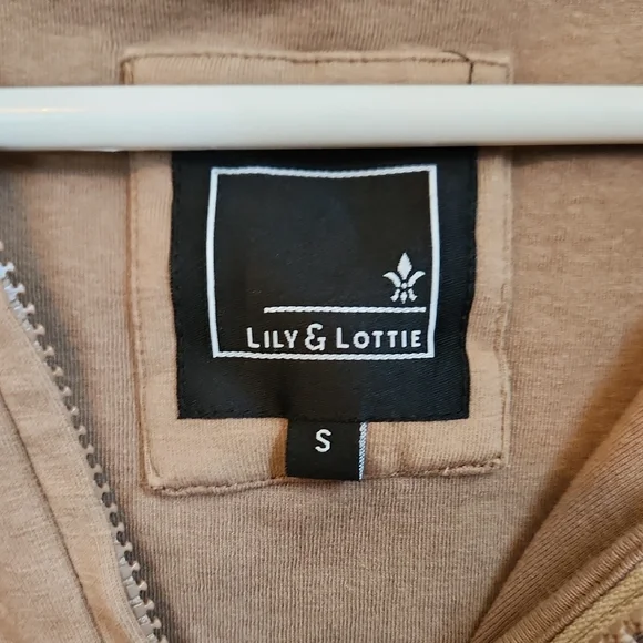 Casual Chelsea Debour Tan Zip-Up Hoodie - Picture 2 of 5